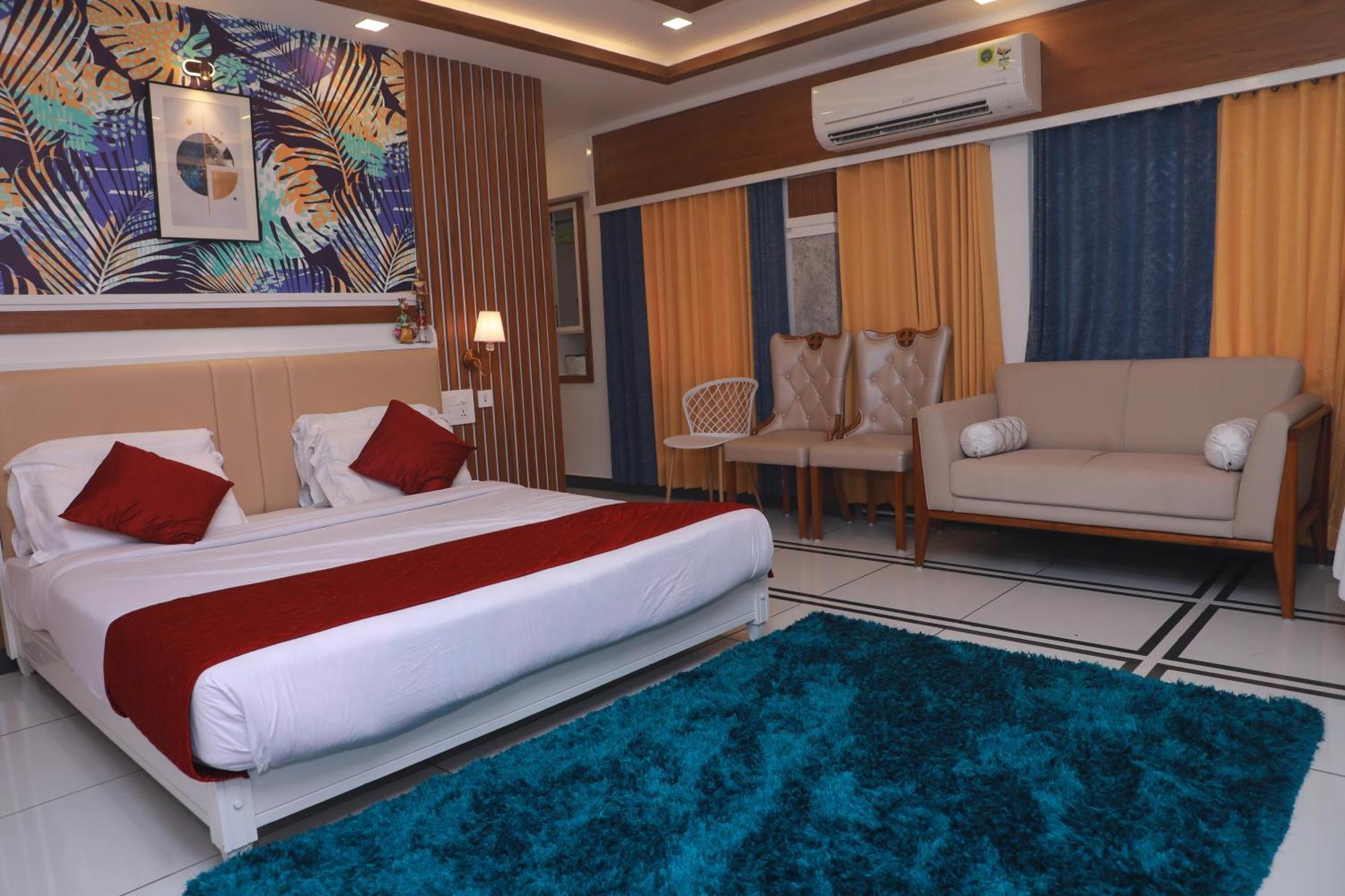 Excellency Airport Hotel Kochi Екстериор снимка